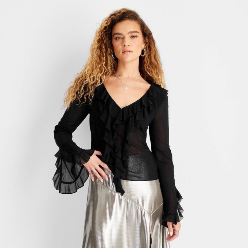 Women's Ruffle Long Sleeve V-Neck Blouse
- Future Collective Black new